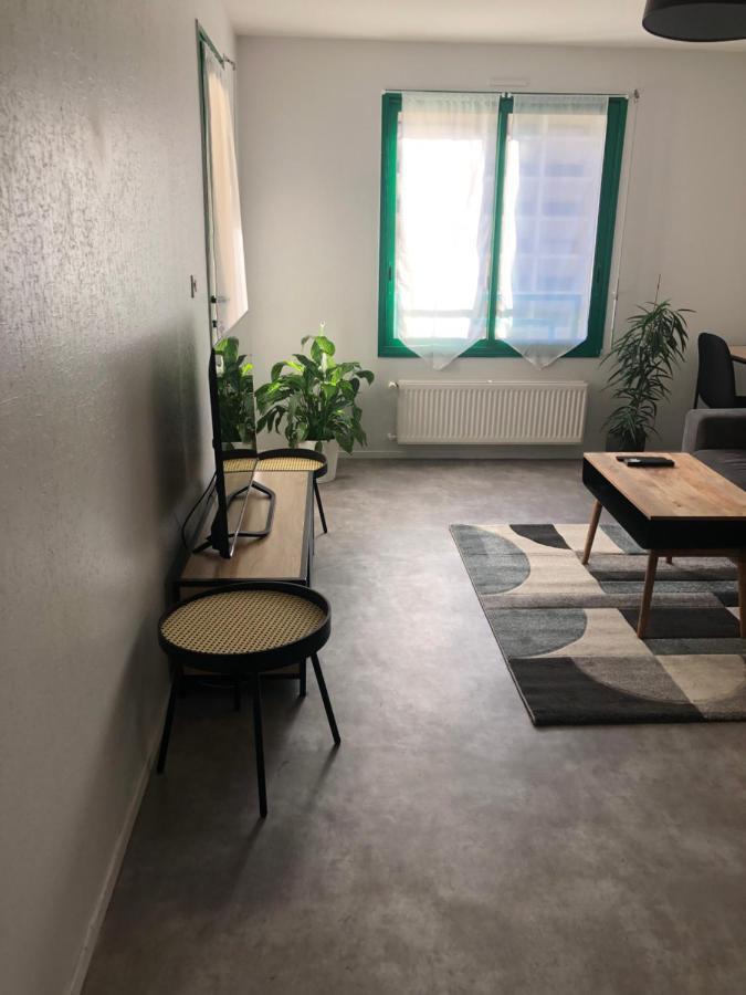 Superbe Appartement En Plein Centre Ville. La Roche-sur-Yon Exteriör bild